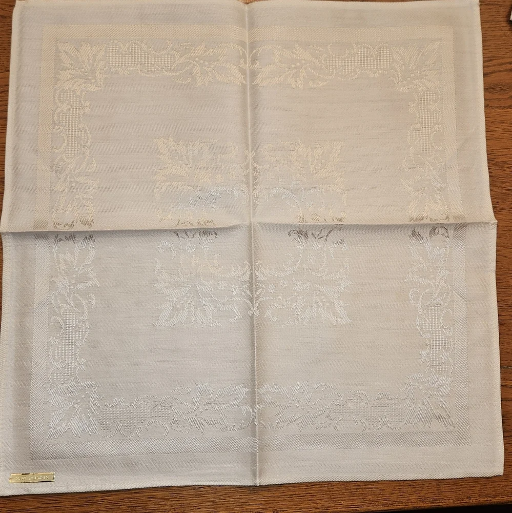 Imported from Japan Damask Washable Cloth 8 pc Napkin Set VINTAGE.